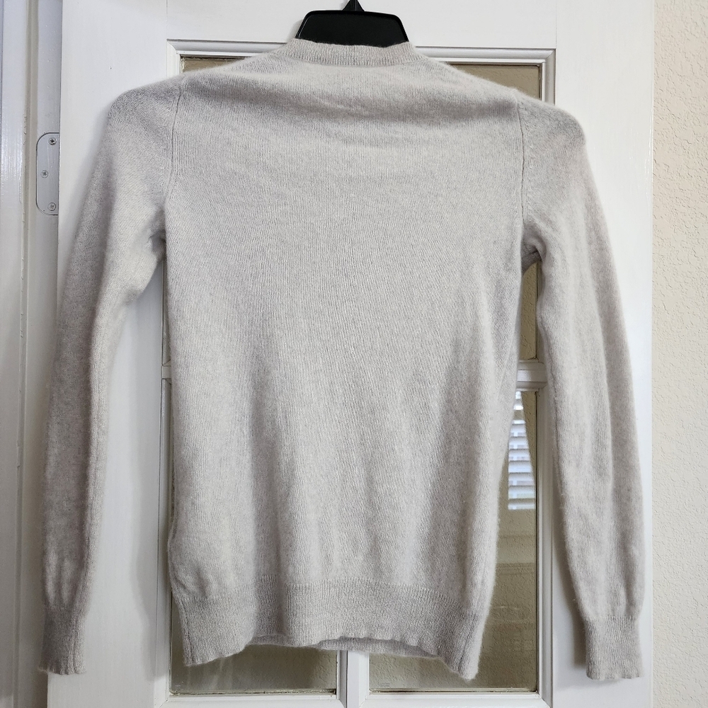 Rachel Zoe Women's 100% Cashmere Crew Neck Sweater Gray Size PS - Picture 3 of 11
